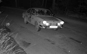 Ramon Rosell – Jaume Figueras (Seat 850 SC). Rallye Lleida-Critèrium Solsonès 1975 (Foto: Jordi Brú)
